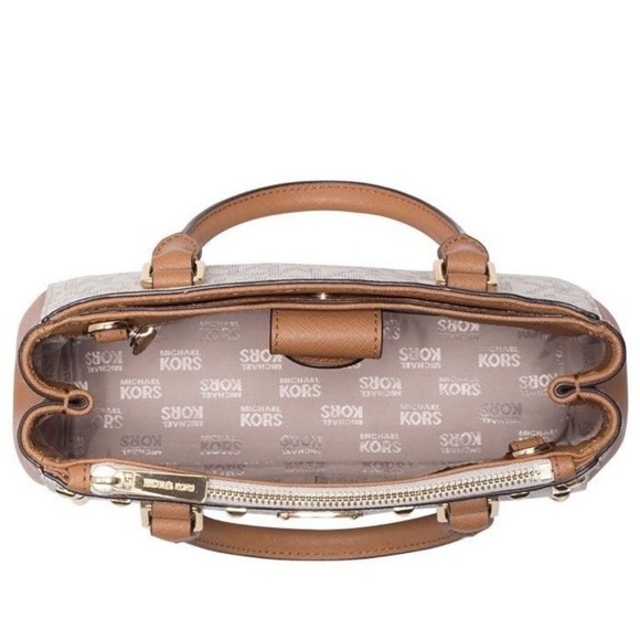 Authentic Michael Kors studded signature handbag - Picture 2 of 3